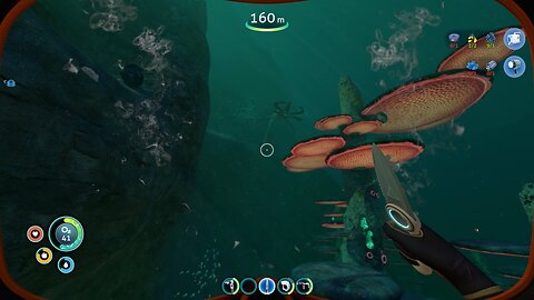 My first encounter with a Reaper Leviathan (Subnautica)