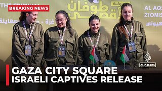 Israeli captives release: Israeli captives handed over in Gaza City square