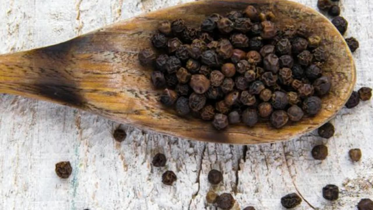 सर्दी में काली मिर्च खाने के फायदे #short #health #viarl #trending