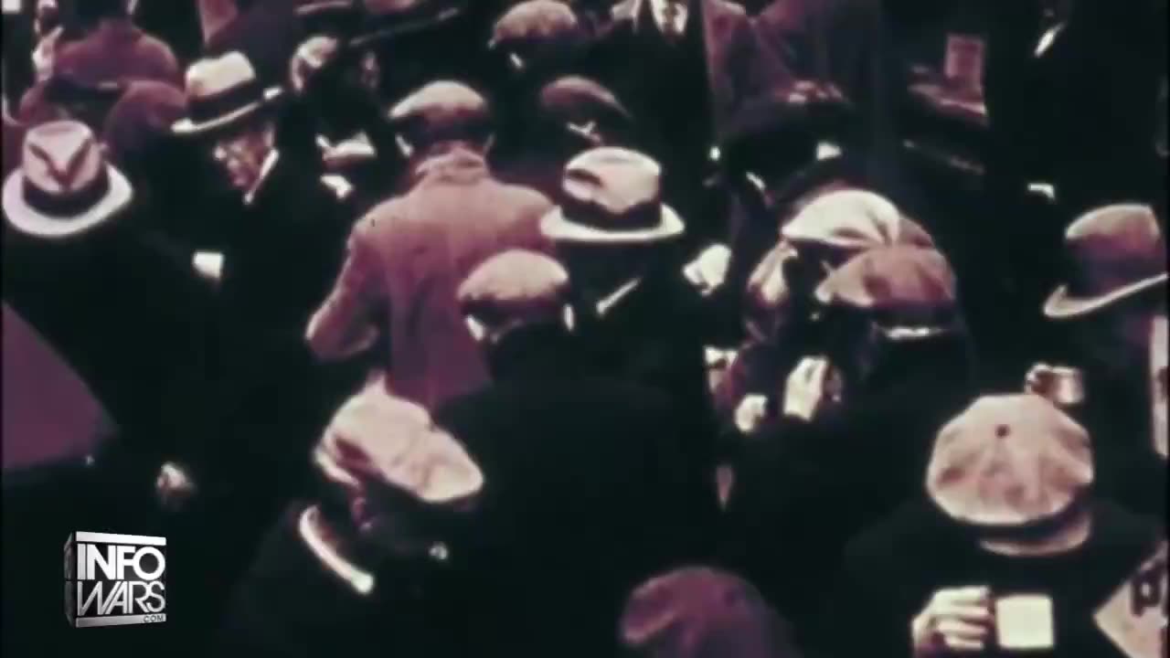 VIDEO: "The Same People That Told Us The Vaccines Were Safe Are The Same People That Tell Us We've Got To Hand Our Children Over To Fight A War With Russia!"