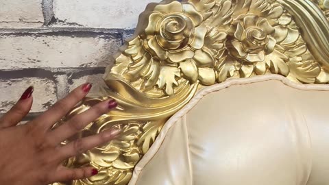 Luxury Platform Bed in Teak Wood with Gold Deco Paint – Transform Your Bedroom into Royal Elegance