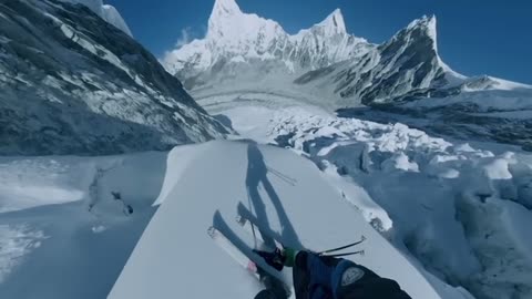 🏔️🎿 Watch the First Ever Continuous Downhill Ski Descent of Everest! | FeedMyCuriosity