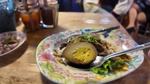 10 Mind-Blowing Thai Street Foods You Have to Try Before You Die