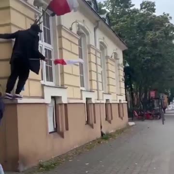 Poland — Locals Remove Left-Wing Rag That Had No Place There