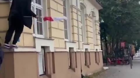 Poland — Locals Remove Left-Wing Rag That Had No Place There