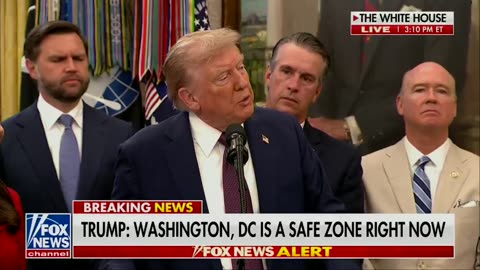 BREAKING: President Trump orders 300 National Guard troops to Illinois.