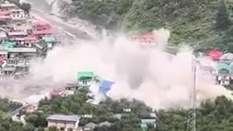 🌧️🔥 Massive Cloudburst Causes Devastating Flashfloods! Watch Nature's Power | FeedMyCuriosity