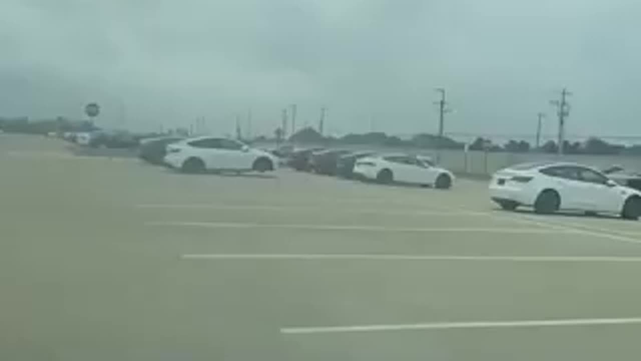 Teslas had their wheels stolen in League City, TX