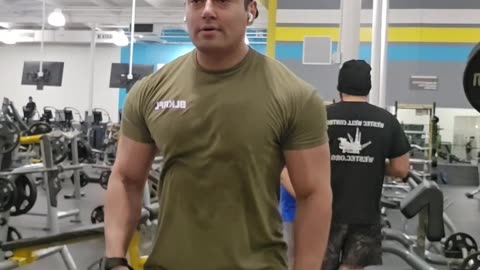 #bodybuilding #gymtok #hypertrophy #intraworkout #lateralraises