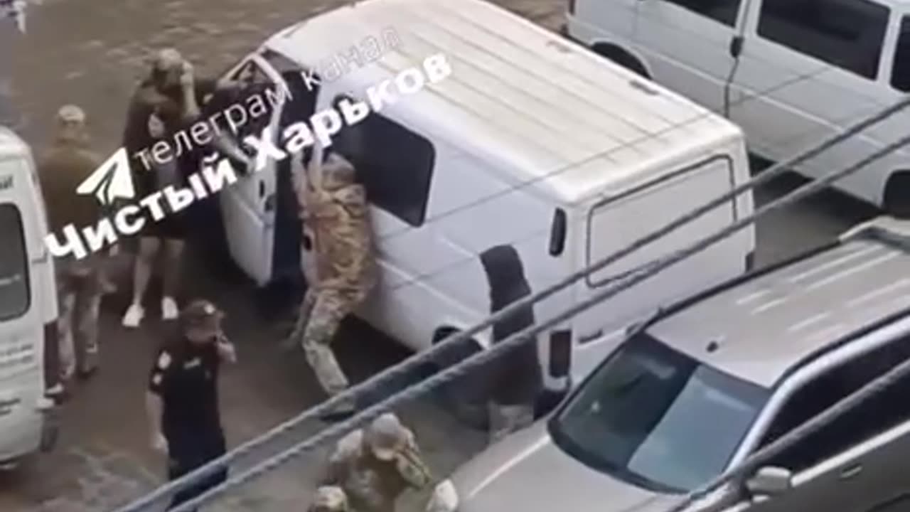 Footage from Novovolynsk Shows Armed Altercation During Civilian Detention Attempt