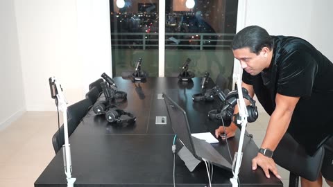 5 STAR LIVESTREAM - Don't Put Her On A Pedestal
