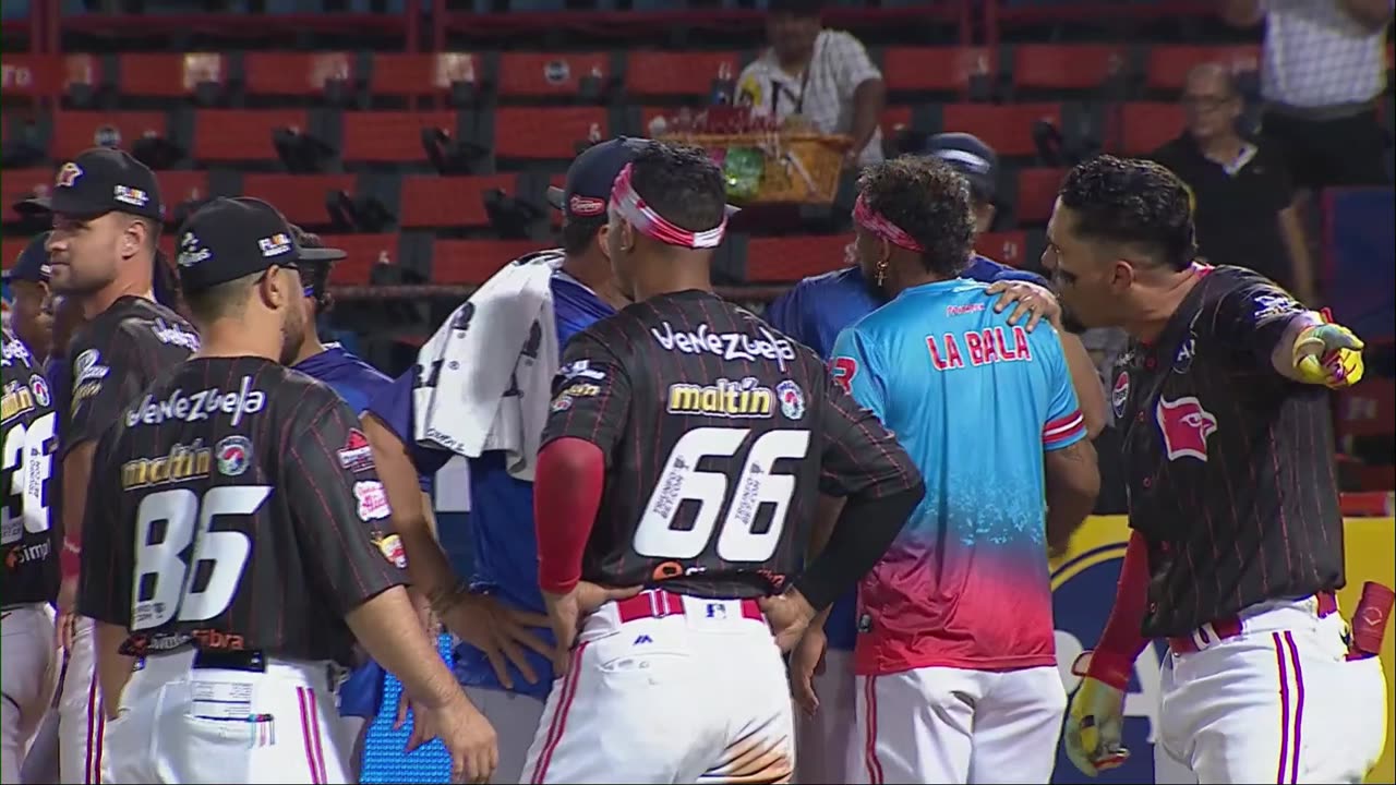 Jecksson Flores volteó el juego y vació las bancas