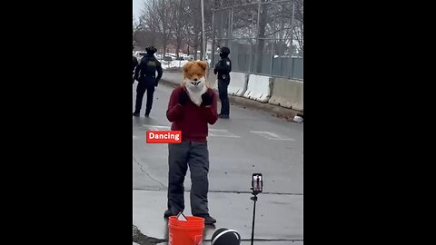 Federal agents slam masked demonstrator to ground during Whipple Building protest. #japd