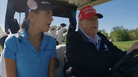 🇺🇸Over a round of golf, Trump gave his granddaughter
