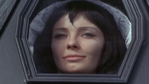 The Tomb of Ligeia-Vincent Price, Elizabeth Shepherd-1964 IMDb 6.4/10