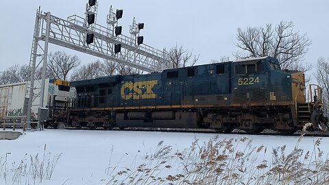 CSX Train 5224 leads the way with freshly painted surprise at the end