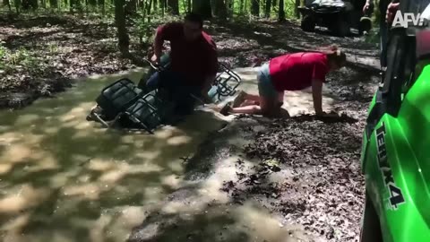 Try Not to Laugh Challenge 🤣 ULTIMATE Funny Fails 2025 (1080p_24fps_H264-128kbit_AAC)