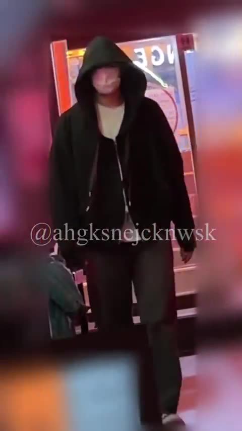 HUENING KAI KPOP 2025