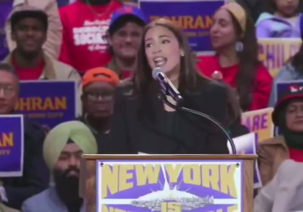 A totally unhinged AOC tonight at the NYC Jihadist rally for Mamdani with assistance