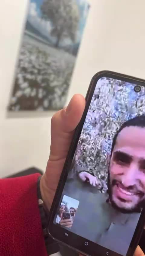 Videoanrufe aus dem Gazastreifen mit den Familien mehrerer Geiseln