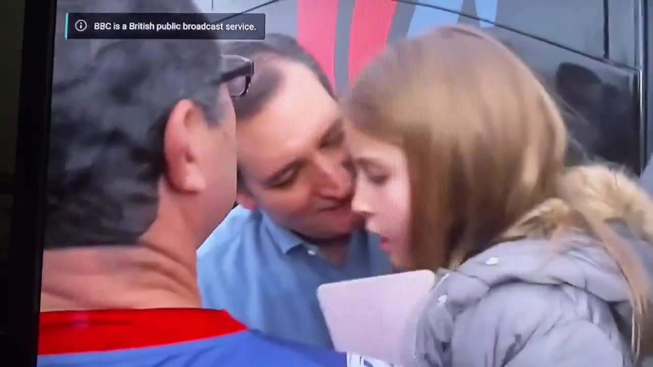 Ted Cruz literally 'touching' a girl on cameras or I am not seeing accurately?