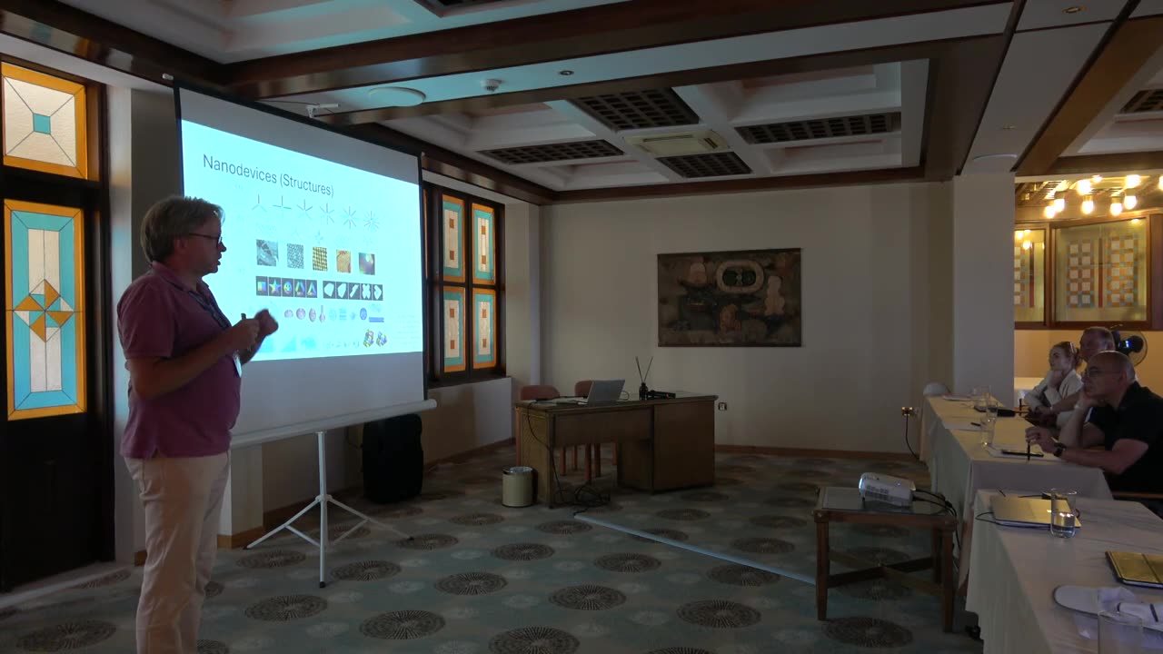 "DNA-based Nanonetworks: Realizing the Internet of Bio-Nano Things" Stefan Fischer, @ SummerSOC 2025