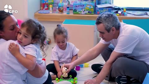 Omri Miran at the exciting meeting with his daughters Alma and Roni