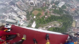 Viral: 🙀 BASE JUMP GOES HORRIBLY WRONG! Andy Lewis Takes a Dramatic 1,200ft Plun