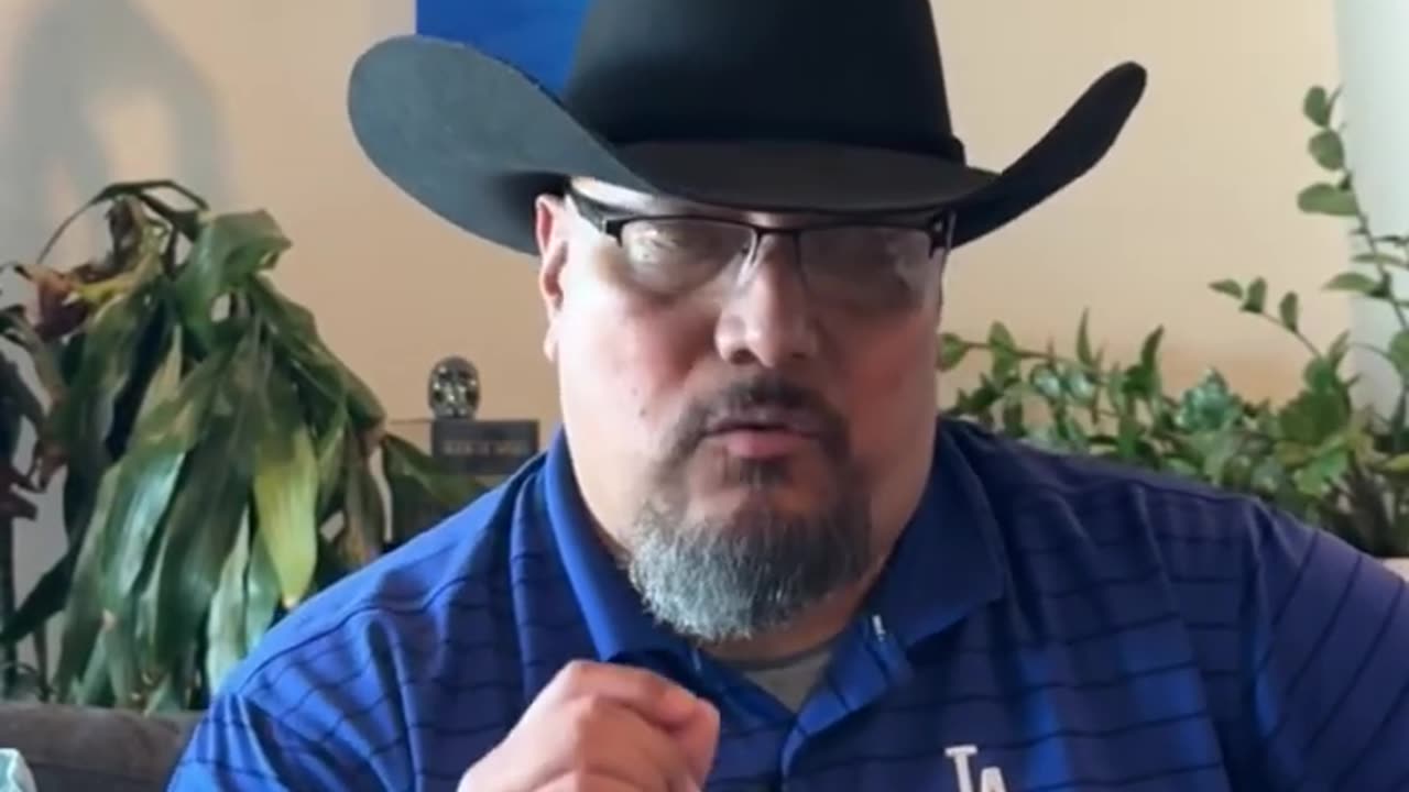 Uber has multiple lawsuits for stealing tips and fairs. They are settling! #Uber #thetumbkeweedx