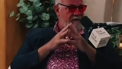 ARE THEY U S I N G L I G H T S TO CONTROL YOUR MIND?