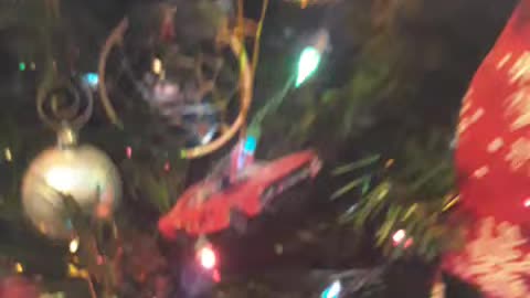 Put a General Lee on the Christmas tree