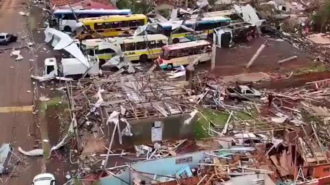 At least 6 dead, 750 injured after tornado destroyed 80% of Rio Bonito do Iguaçu, Brazil Friday;