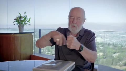 This house in San Diego California, fully rotates. Everything rotates