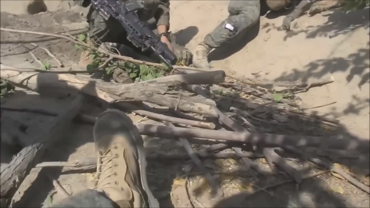 BRITISH SAS AND US MARINES IN FIREFIGHT WITH TALIBAN 2011