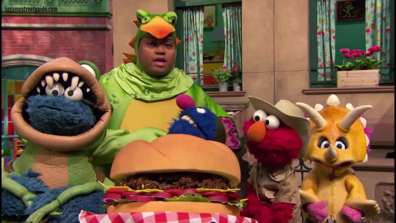 4608