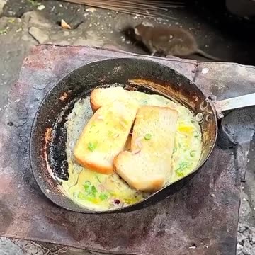 StreetFood Omelette Toast in India