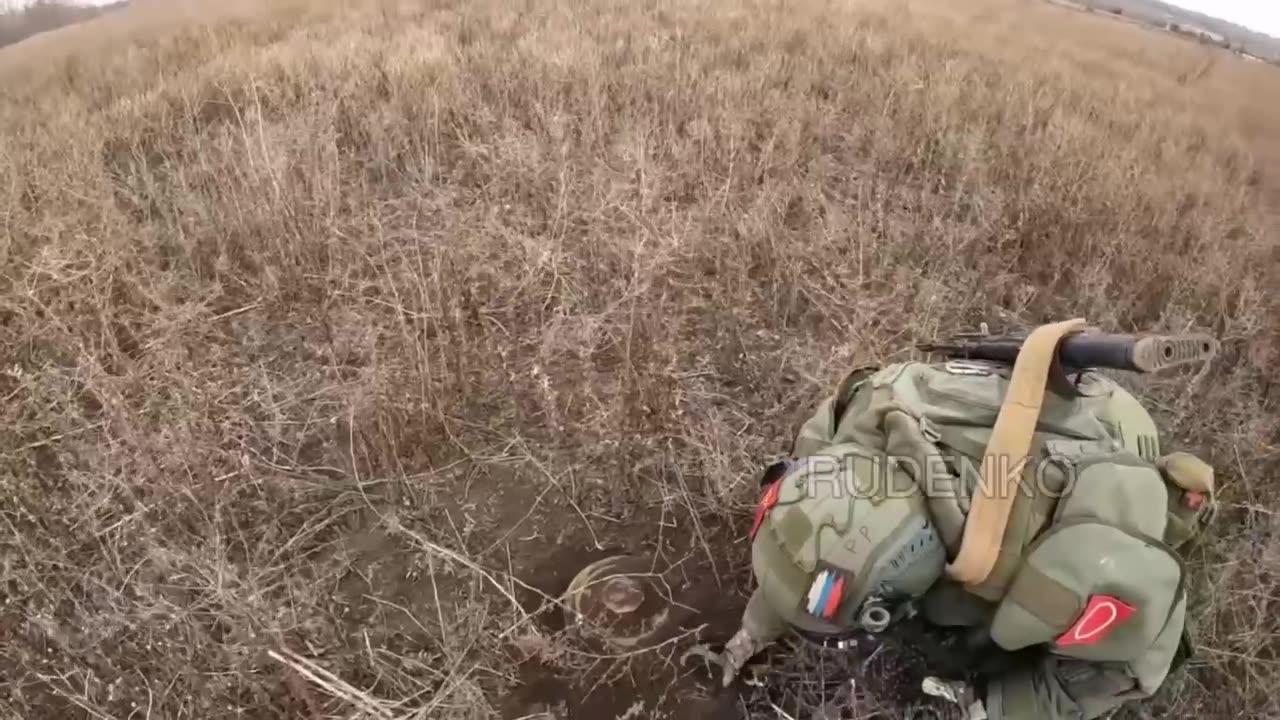 Military personnel of the engineering unit