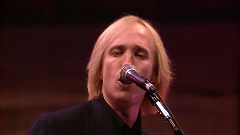 Rainy Day Women #12 & 35 (Bob Dylan cover) - Tom Petty and the Heartbreakers (live)