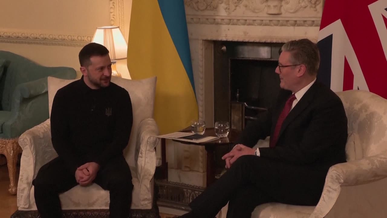 Starmer Meets Zelenskyy and Expresses UK Support