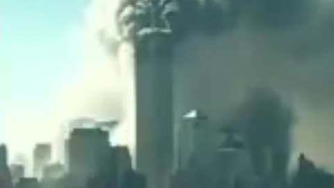 911 Explosion Shortly Before WTC Collapses