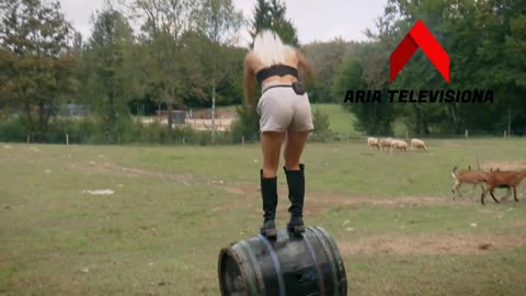 Rebecca FARMA RTL #ARIAtelevision (3)