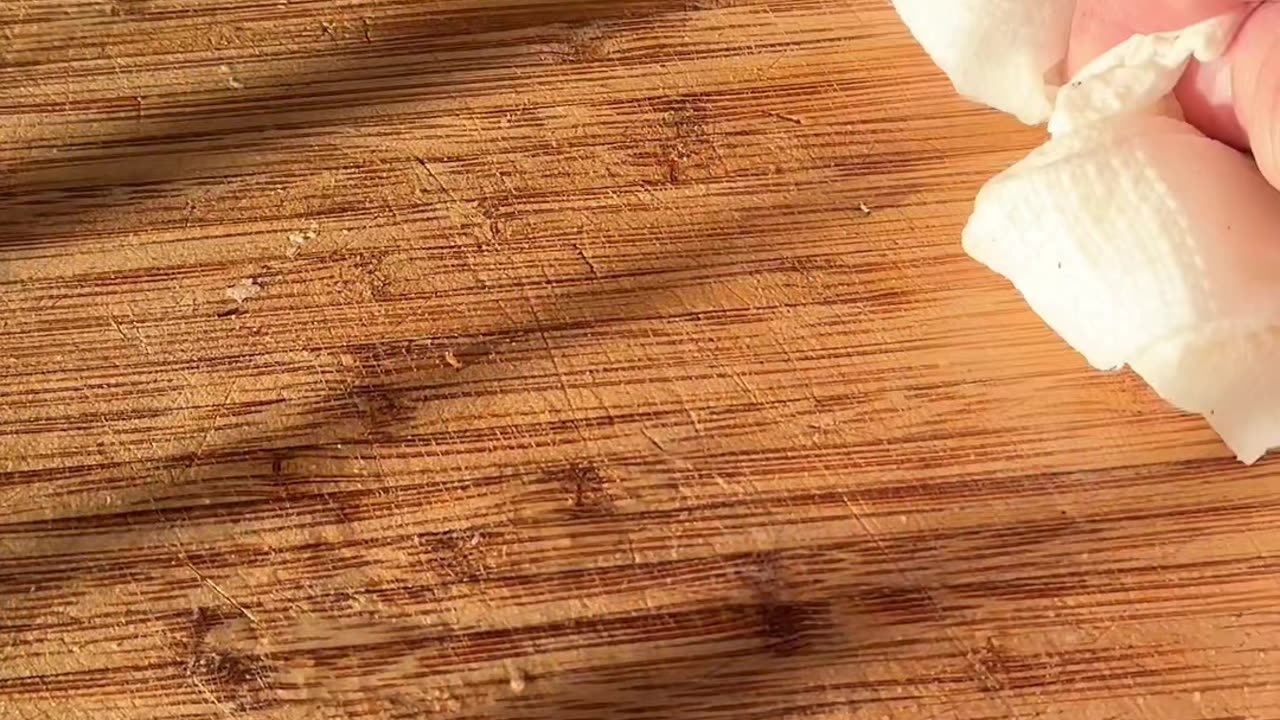 Cleaning your cutting board