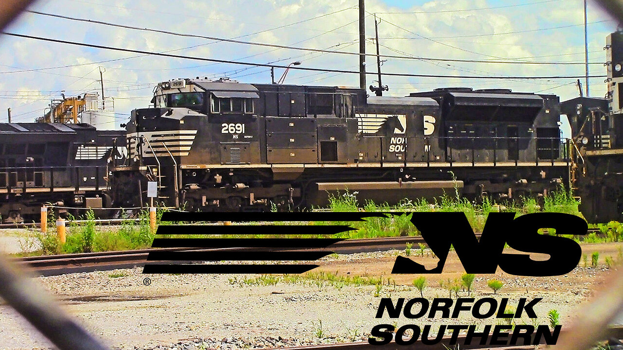 Railfanning in Dalton GA and Chattanooga TN with NS Dash 9's, OLS 5668, and SD70M-2's