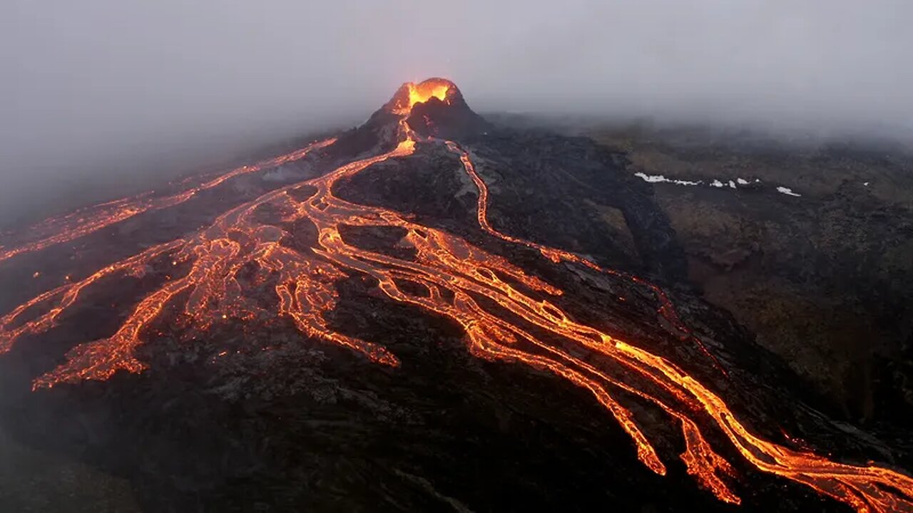 🌋🔥WATCH LIVE CAM: Kilauea volcano eruption in Hawaii🌋🔥 + Lofi Background Music