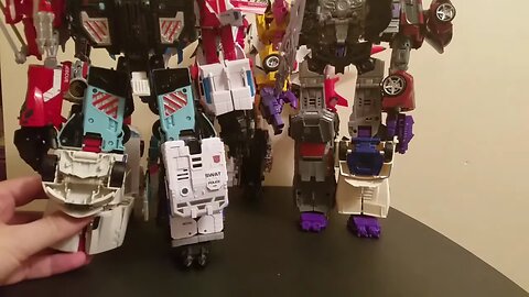 Transformers Combiners Superion, Menasor, Defensor, SkyLynx with Dreadwind, Jazz, Swoop, Slug Review