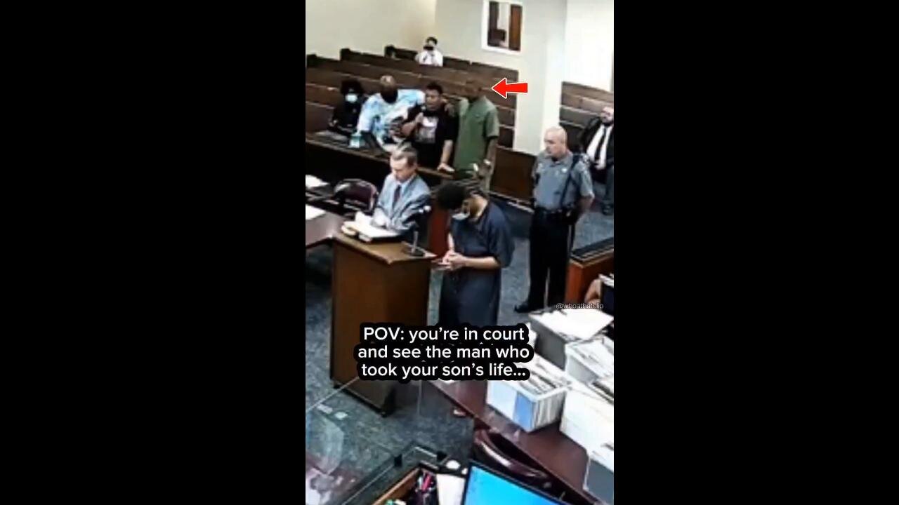 Father attacks man that took his son’s life, during his court hearing..
