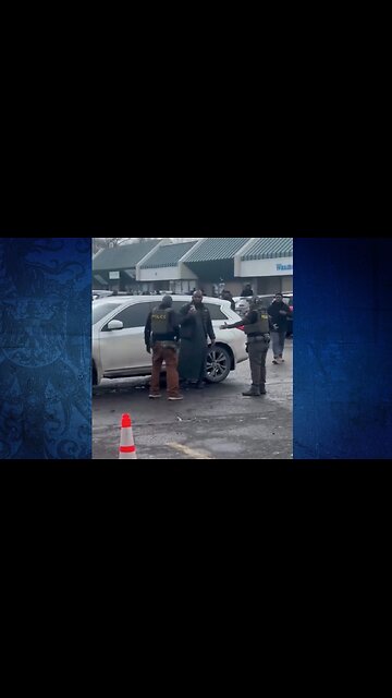 💥 ICE Agents threatened by Somalis, retreat before engagement ensues