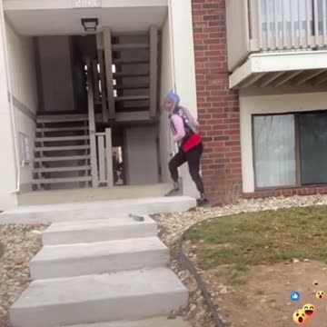 Officers show up just on time to witness a shooting