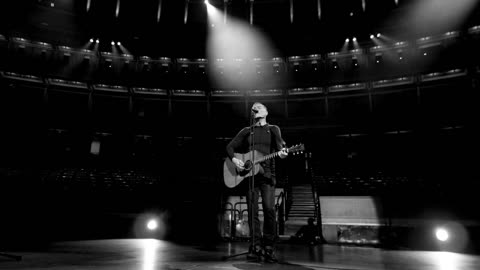 Straight From the Heart (solo acoustic) - Bryan Adams (live)