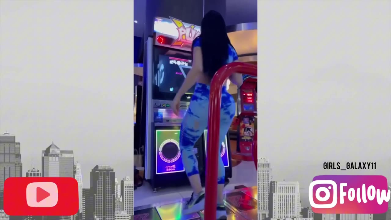 SEXY GIRLS TWERK COMPILATION